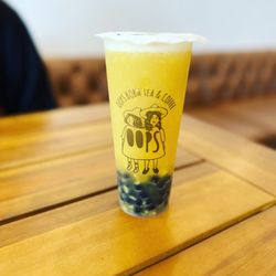Oops Boba Tea & Coffee - My Mango Passionfruit Tea - so good!!
