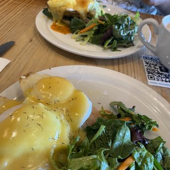 Egghead Cafe - Top: Blue Crab Meat Benedict Bottom: Smoked Salmon Benedict - Coffee & Tea Near Me - Honolulu, Hawaii Egghead Cafe - Top: Blue Crab Meat Benedict Bottom: Smoked Salmon Benedict - Coffee & Tea Near Me - Honolulu, Hawaii