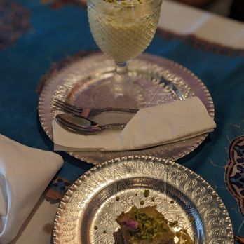 Queen of Persia - Desserts - Persian/Iranian Near Me - Toronto, Ontario Queen of Persia - Desserts - Persian/Iranian Near Me - Toronto, Ontario