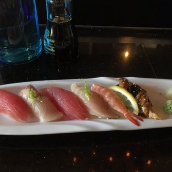 Tsui Sushi Bar - "Gold Platter" - substituted the salmon for chef's choice (Maguro) - Good - Sushi Bars Near Me - Seattle, Washington