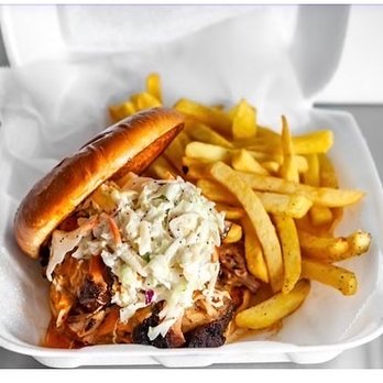 El Bori BBQ - Pulled pork And fries - Food Trucks Near Me - Orlando, Florida