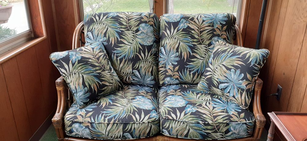 Lee Upholstering - upholstery in Saint Paul, MN