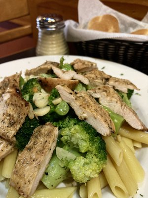 Avellino's Pizzeria & Catering by null