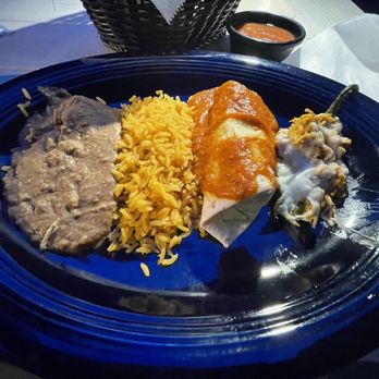 La Victoria - Chicken burrito, Chile rellano, rice and beans - Mexican Near Me - Cary, North Carolina La Victoria - Chicken burrito, Chile rellano, rice and beans - Mexican Near Me - Cary, North Carolina