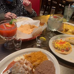 mexican food and drinks mexican food and drinks