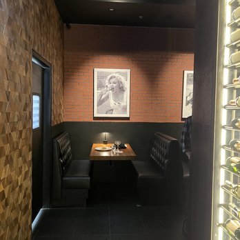 Beverly Bar - Ambiance - Wine Bars Near Me - Beverly Hills, California Beverly Bar - Ambiance - Wine Bars Near Me - Beverly Hills, California