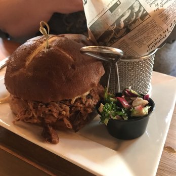 Trail’s Edge Brewery - New American Near Me - Frankfort, Illinois