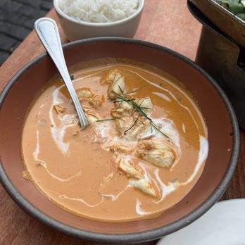 Fish Cheeks - Coconut crab curry - Seafood Near Me - New York, New York Fish Cheeks - Coconut crab curry - Seafood Near Me - New York, New York