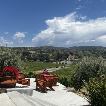 Grapeline Wine Tours - Wine Tours Near Me - Temecula, California Grapeline Wine Tours - Wine Tours Near Me - Temecula, California