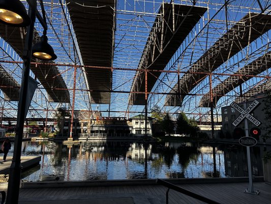 St. Louis Aquarium at Union Station by null