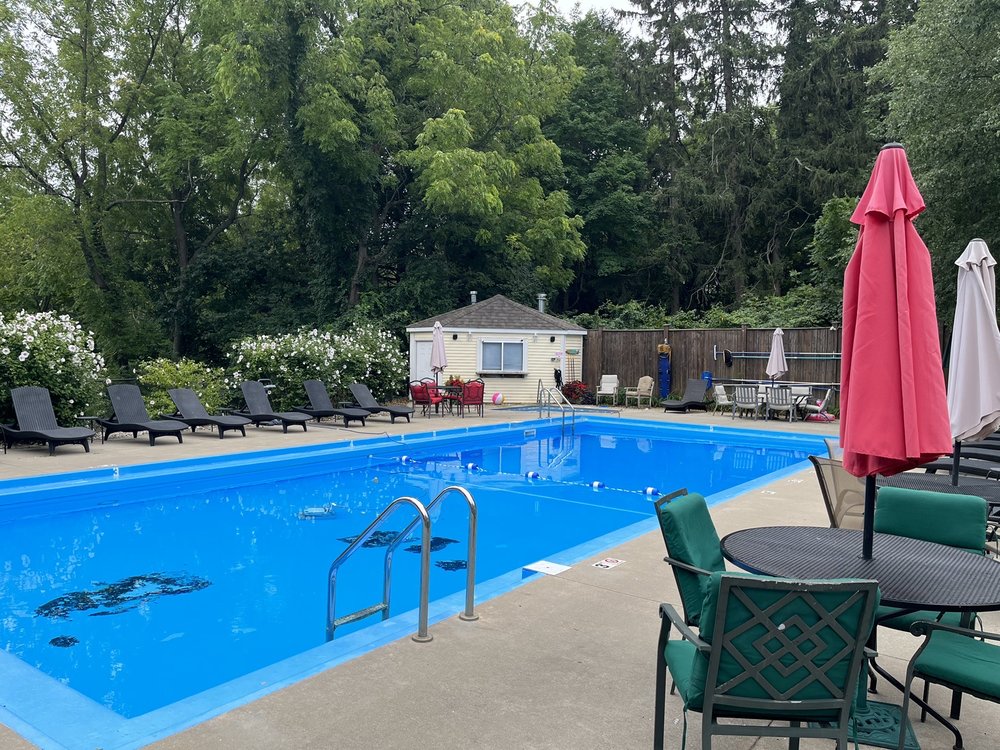 SECRET OF SAUGATUCK SUITES Updated September 2024 10 Reviews 560 Campbell Rd, Saugatuck