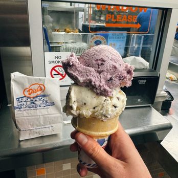 Dick's Drive-In - Burgers Near Me - Seattle, Washington