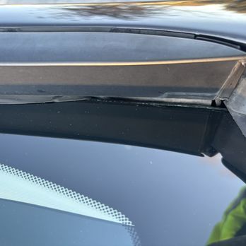 Safelite AutoGlass - Right side of the window not sealed properly - Windshield Installation & Repair Near Me - Mt Pleasant, South Carolina Safelite AutoGlass - Right side of the window not sealed properly - Windshield Installation & Repair Near Me - Mt Pleasant, South Carolina