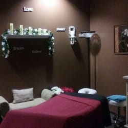 Hidden Jewel Spa and Massage - Massage room