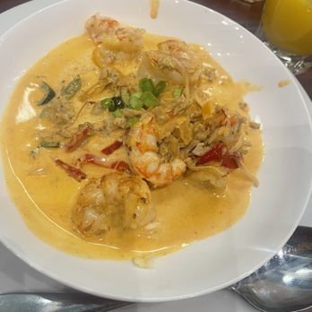Mimosas - Shrimp and grits - American Near Me - Denver, Colorado Mimosas - Shrimp and grits - American Near Me - Denver, Colorado