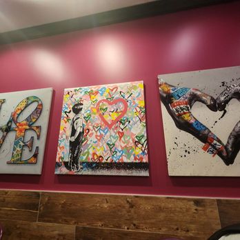 Zest - Inside- cool Art - New American Near Me - Bay Shore, New York Zest - Inside- cool Art - New American Near Me - Bay Shore, New York