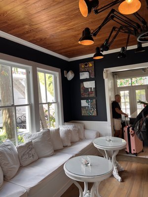 Alexander's Guesthouse-Adult Exclusive, LGBTQ Friendly by null