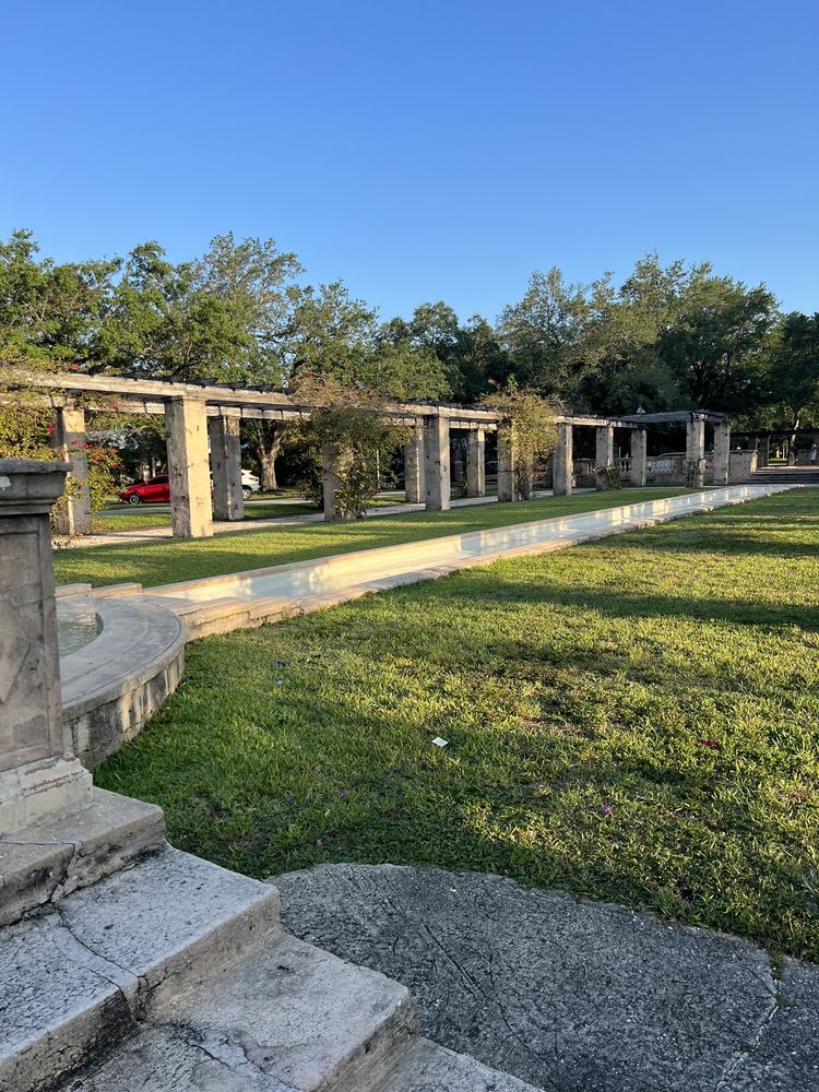 Coral Gables Entrance Park Image