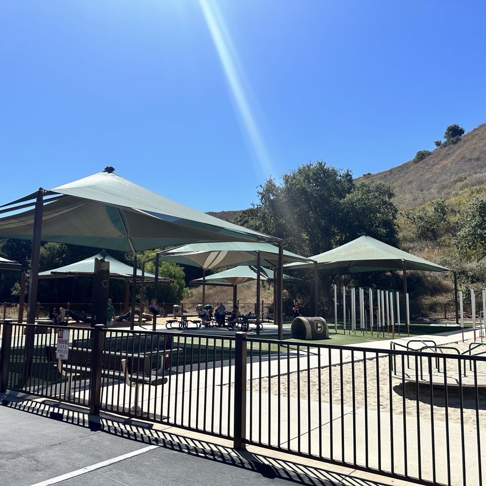 Old Meadows Park - Parks Near Me - Thousand Oaks, California