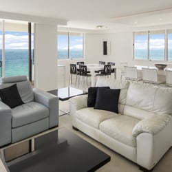 Dorchester Apartments - Deluxe 3 bedroom ocean view apartment