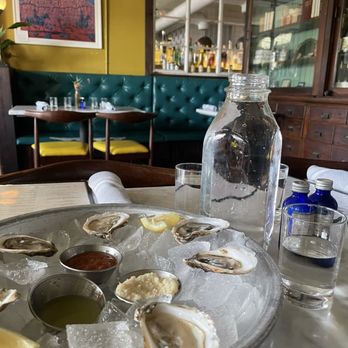 Hillside Farmacy - Oysters - New American Near Me - Austin, Texas Hillside Farmacy - Oysters - New American Near Me - Austin, Texas