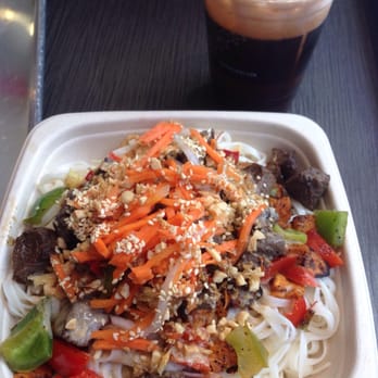 Basil Box - Rice noodles w steak, Thai Iced Tea - Vietnamese Near Me - Toronto, Ontario