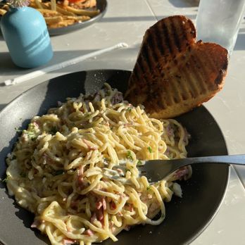 Flapjax - The carbonara with toasted garlic bread. - New American Near Me - Santa Monica, California Flapjax - The carbonara with toasted garlic bread. - New American Near Me - Santa Monica, California