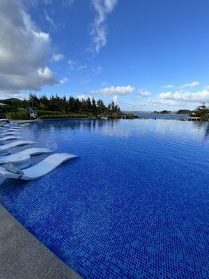 Halekulani Okinawa by null