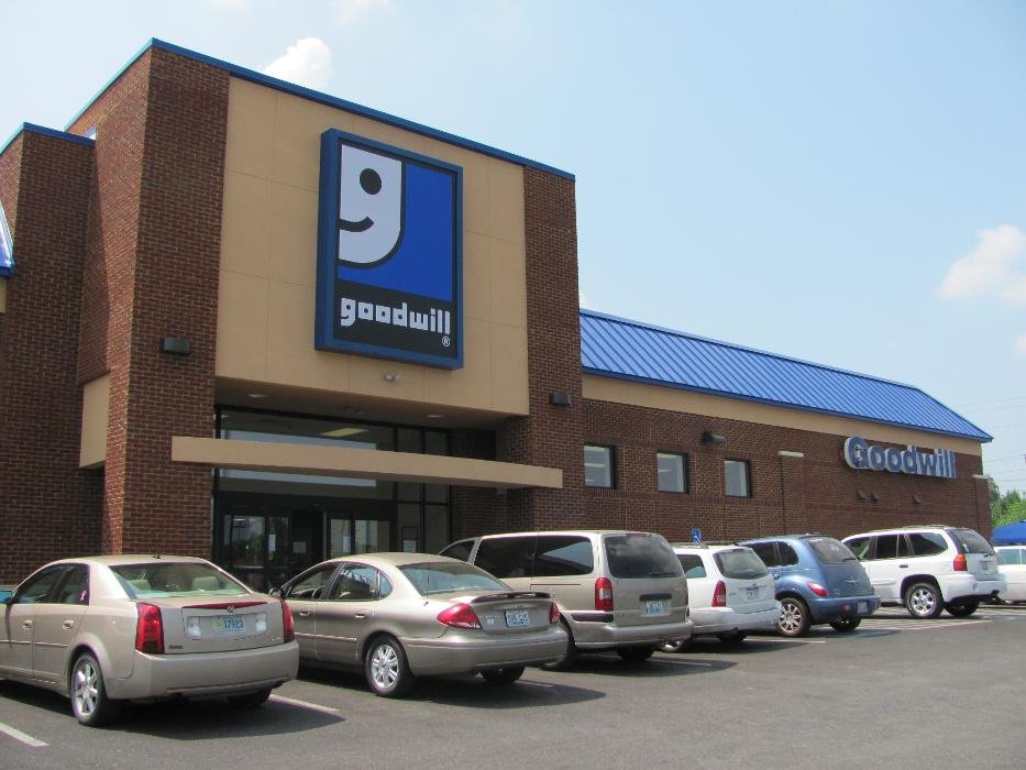 GOODWILL Updated September 2024 2624 Fort Campbell Blvd, Hopkinsville, Kentucky Thrift