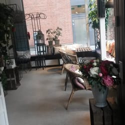 Garden Bistro - Interior