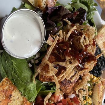 Guava Beach - Mahi salad - Sports Bars Near Me - San Diego, California Guava Beach - Mahi salad - Sports Bars Near Me - San Diego, California