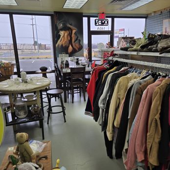 Reva's Resale - Thrift Stores Near Me - Kennewick, Washington