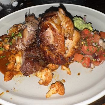 Mercado Hollywood - Carnitas - Mexican Near Me - Los Angeles, California