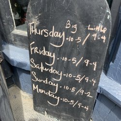 Northwoods Gourmet Girl - Hours as of June 2025. Call to verify. They may have changed.