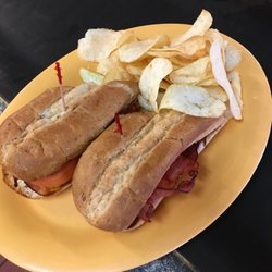 Mazzio's - Toasted sandwich w/ chips