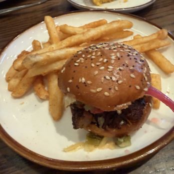 Gus's BBQ - Barbeque Near Me - Porter Ranch, California Gus's BBQ - Barbeque Near Me - Porter Ranch, California