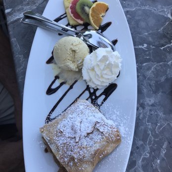 Café Vis-à-vis - Apfelstrudel! Einfach köstlich - Cafes Near Me - Dresden, SN