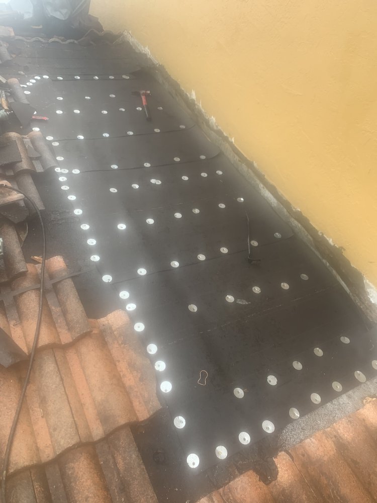 Slide of Day1 Services