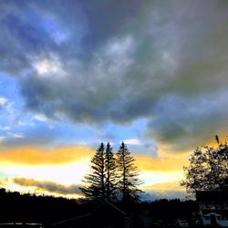 Hollowbrook Inn & Restaurant - Sunset over to the west back of restaurant 10/13/2018