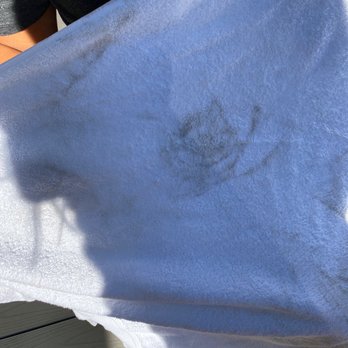 Tiny Estates - Stained towel. - Vacation Rentals Near Me - Elizabethtown, Pennsylvania