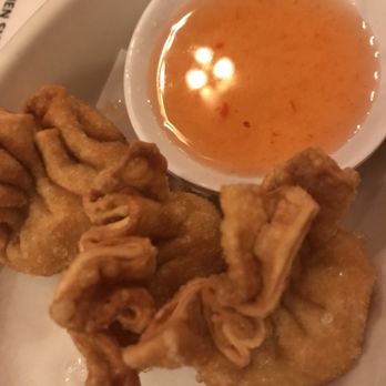 C'est Bien Thai - Crab Rangoon creamy and delicious! - Thai Near Me - Chicago, Illinois