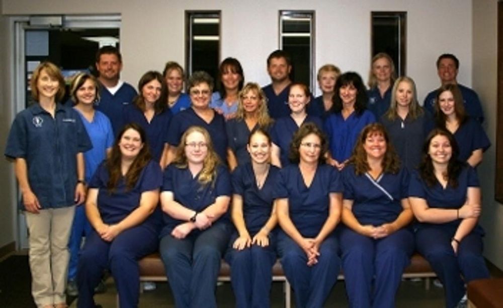 Brentwood Animal Hospital - pet boarding facility in Oak Creek, WI