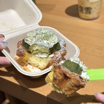 Naisnow Tea and Bakery - Matcha tiramisus egg tart - Bubble Tea Near Me - Flushing, New York