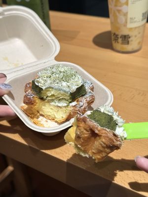 NaiSnow Tea and Bakery Flushing by null