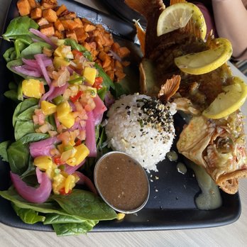 Down the Hatch Maui - Whole fried fish $29.95 December 2022 - Seafood Near Me - Lahaina, Hawaii Down the Hatch Maui - Whole fried fish $29.95 December 2022 - Seafood Near Me - Lahaina, Hawaii