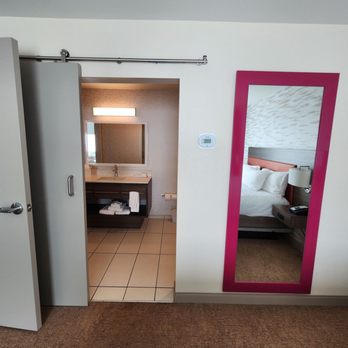 Home2 Suites by Hilton Corona - Hotels Near Me - Corona, California