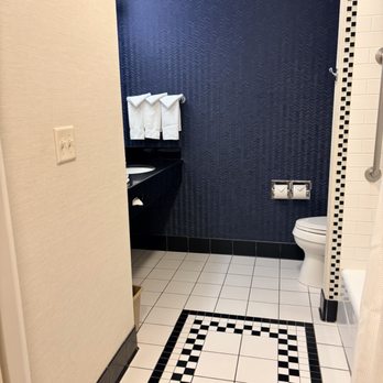 Fairfield by Marriott Inn & Suites Santa Cruz - Capitola - Hotels Near Me - Capitola, California