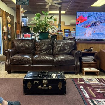 tobacco hut frederick md TOBACCO HUT - Updated June 2026 - 14 Photos - 309 N Frederick Ave,  Gaithersburg, Maryland - Vape Shops - Phone Number