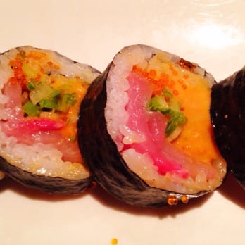 Umi Sake House - Special Uni and Tuna Roll - Sushi Bars Near Me - Seattle, Washington