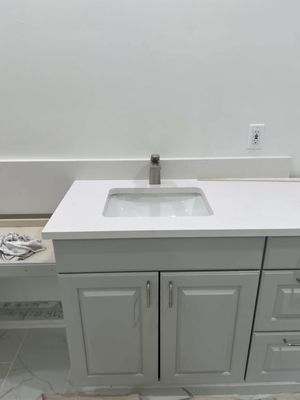 Bentley Plumbing Logo